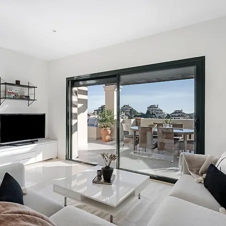 3br Luxury Capanes Del Golf Pools & Daire Benahavís